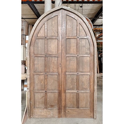 Arched Tiger Oak Castle Double Door with Door Jamb from The UK