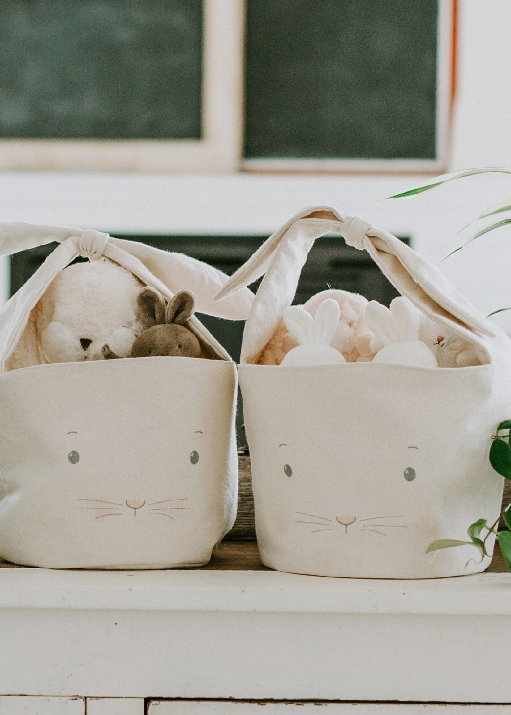 Bunnies By the Bay Bun Bun Basket Cream