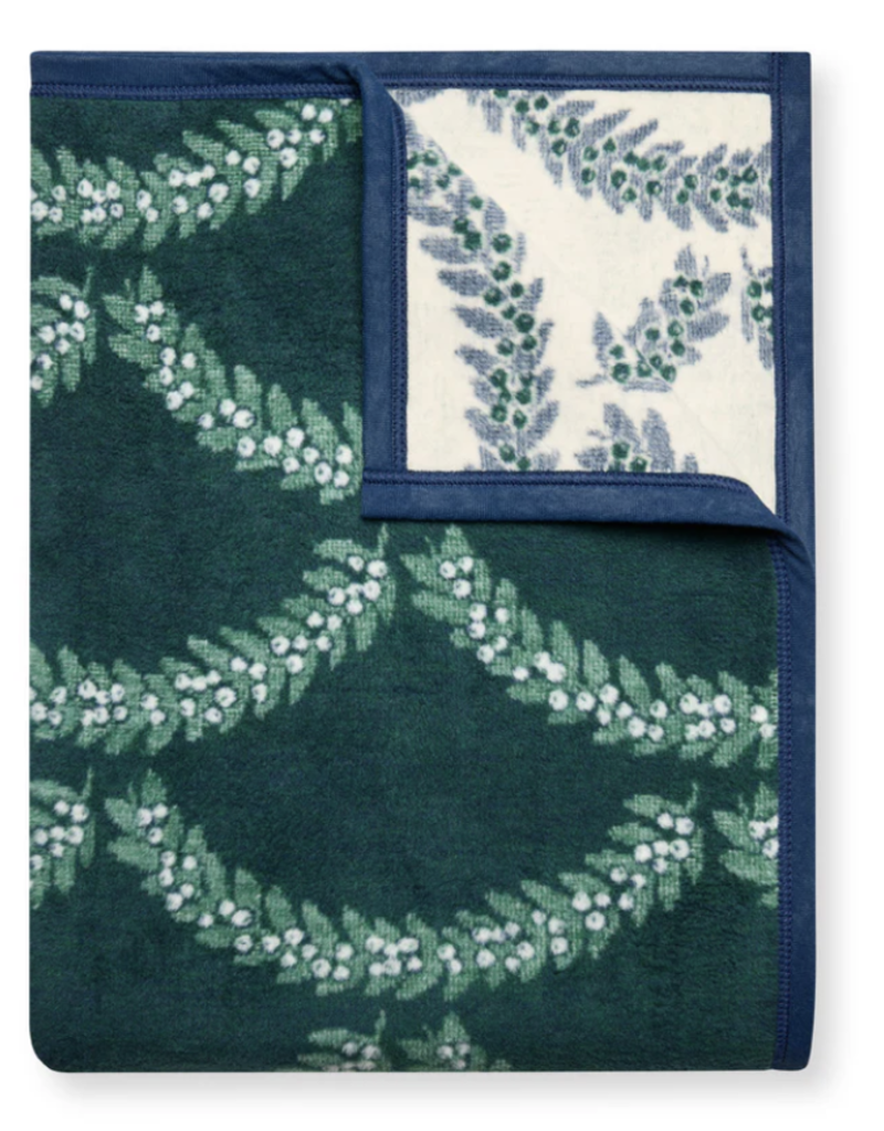 ChappyWrap Mistletoe Branches Blanket