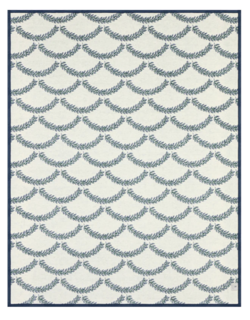 ChappyWrap Mistletoe Branches Blanket