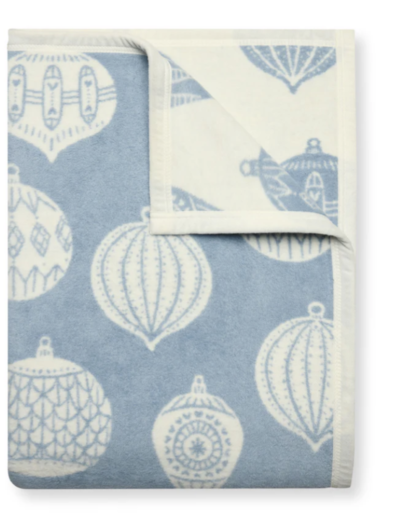 ChappyWrap Blue Christmas Blanket
