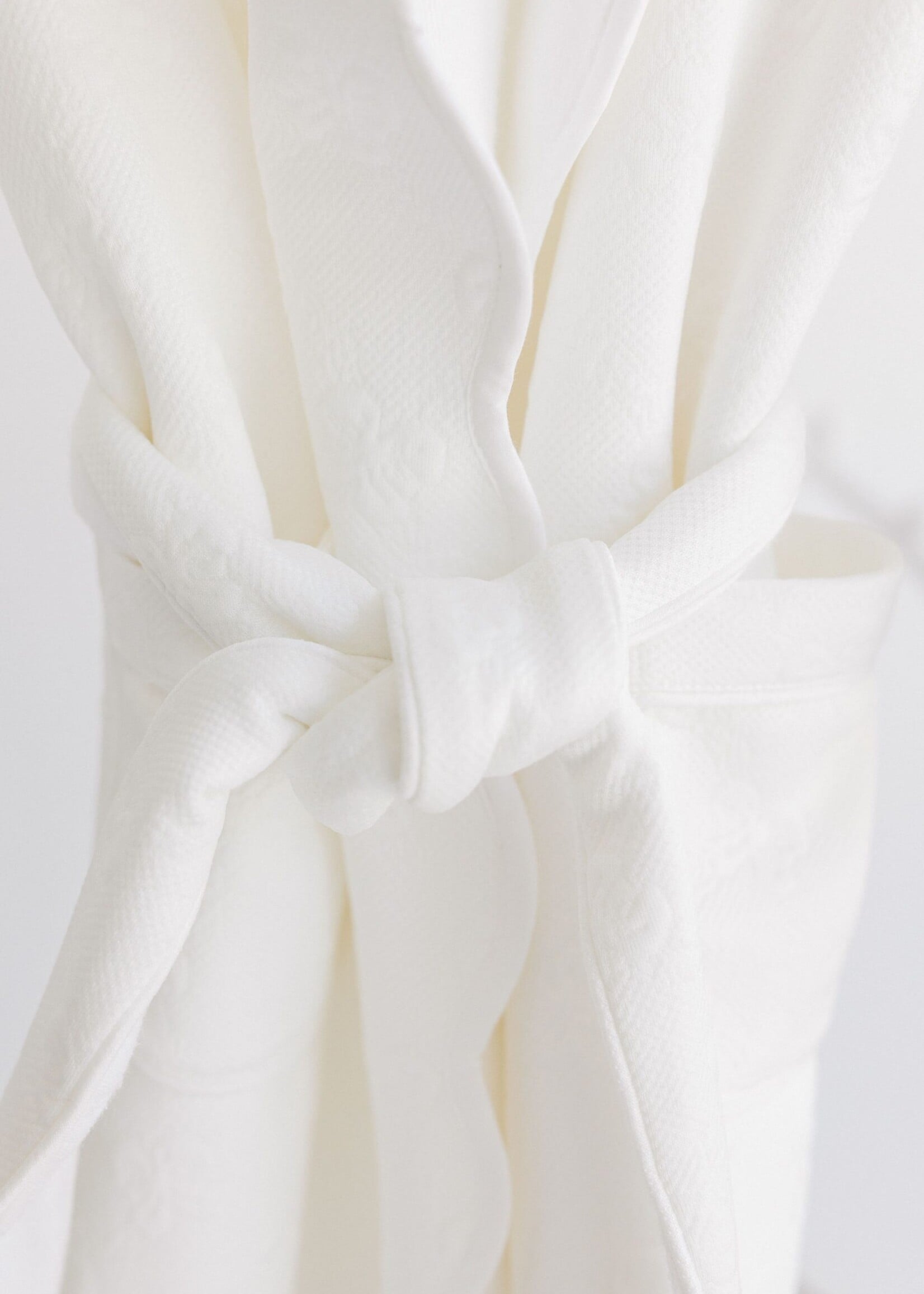 Terry Tots Bathrobe White Jacquard Bows w/Scallop Edge
