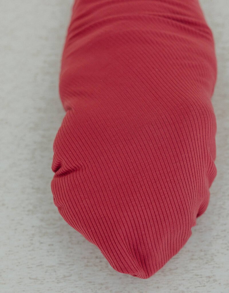 Copper Pearl Rib Knit Blanket Berry