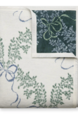 ChappyWrap Boxwood Wreaths Blanket