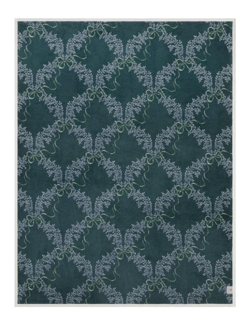 ChappyWrap Boxwood Wreaths Blanket