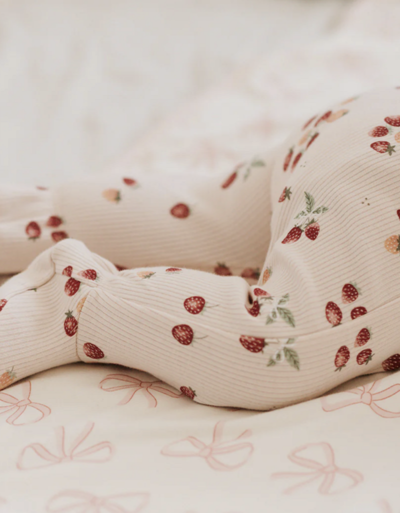 Petit Lem FOOTED SLEEPER KNIT LT PINK W/STRAWBERRIES