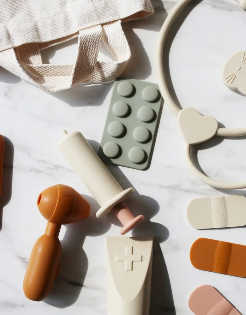 Marlowe & Co. Silicone Doctor Kit Play Set