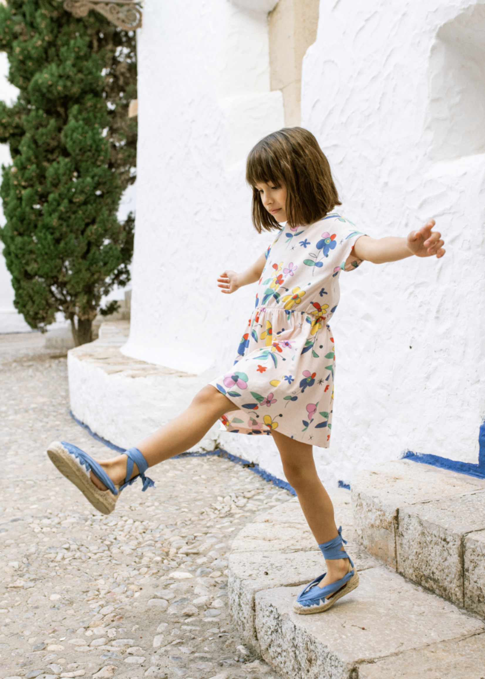 Tea Collection SHORT SLEEVE TWIRL DRESS MIRO FLORAL