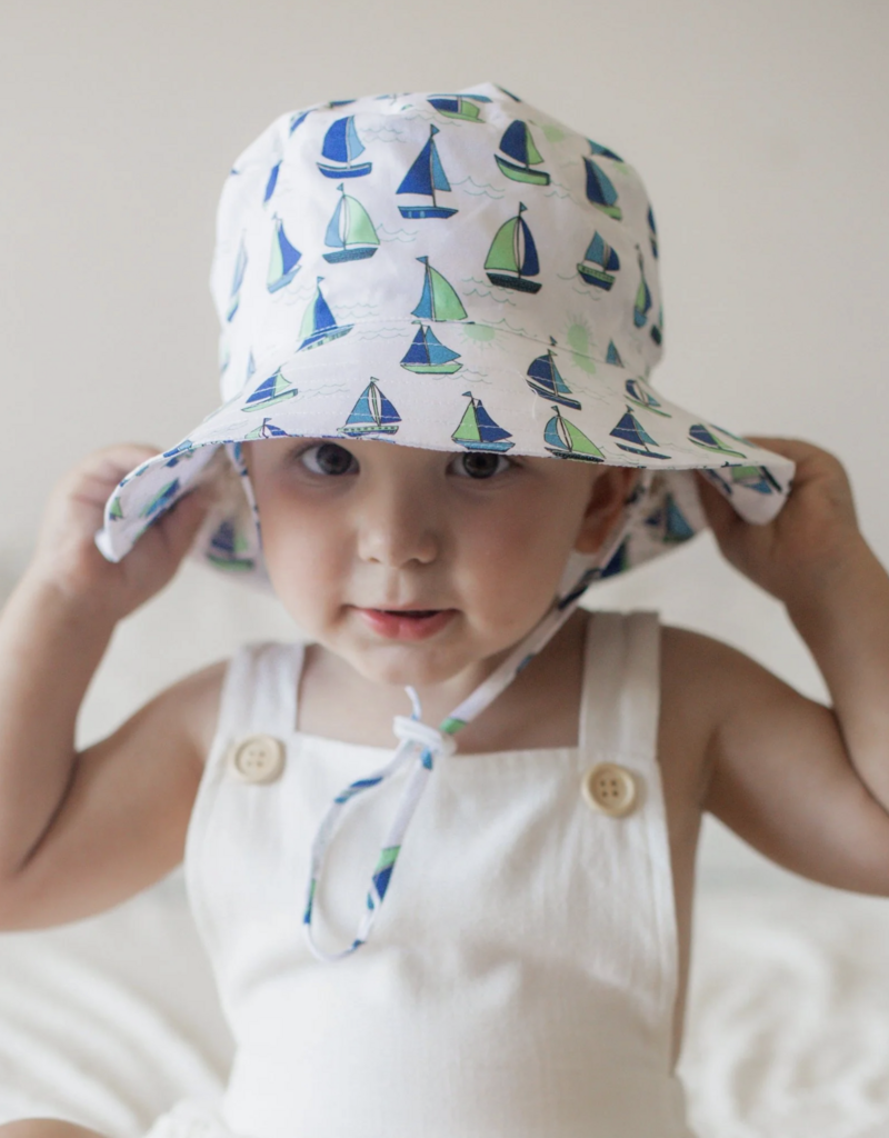 Boating Bucket Hat w/Breakaway Strap