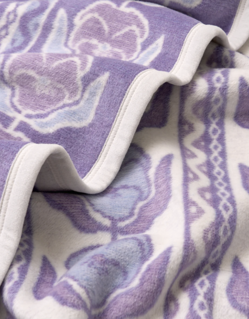 ChappyWrap Violets Blanket