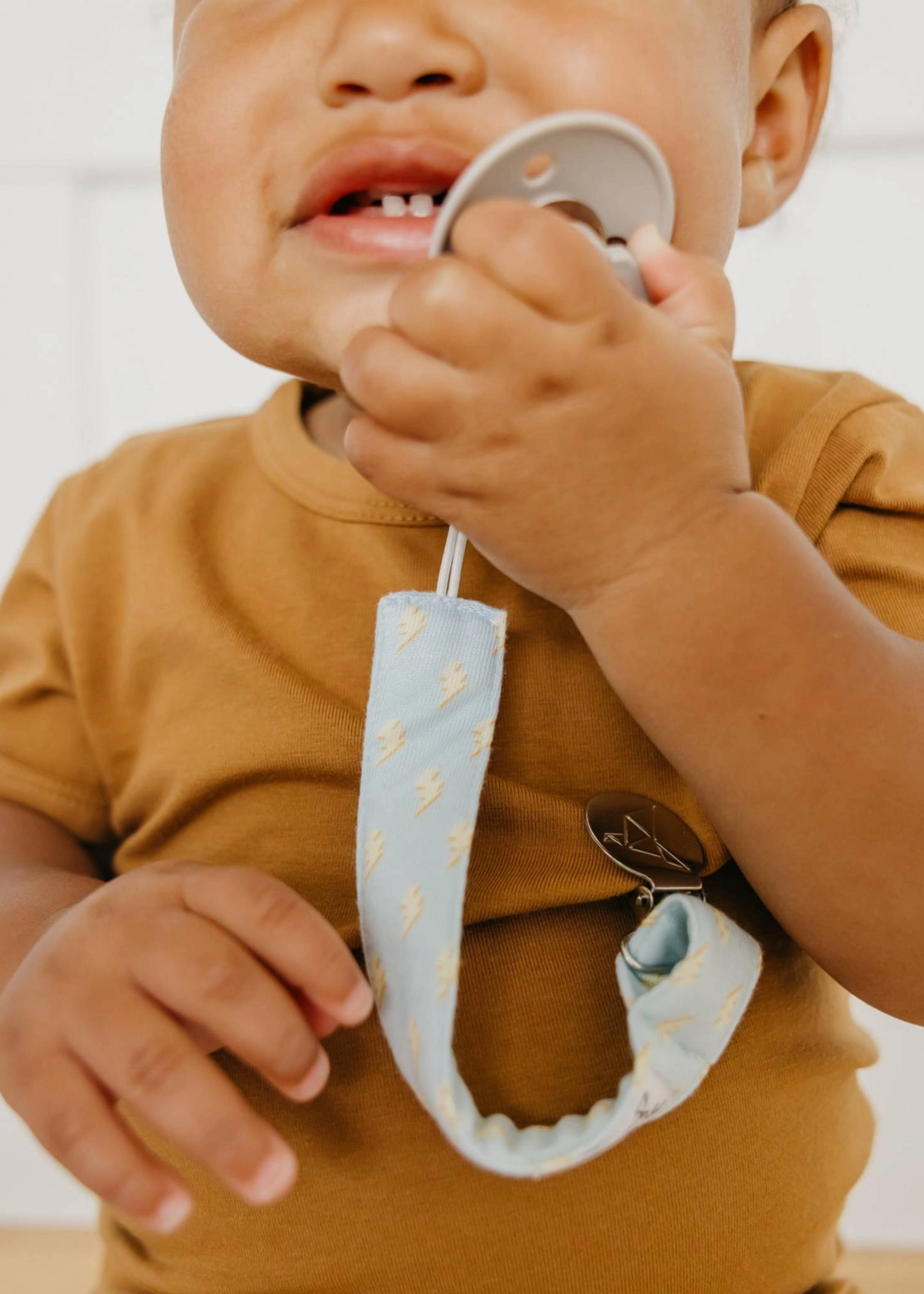 Copper Pearl Binky Clip Set Vance