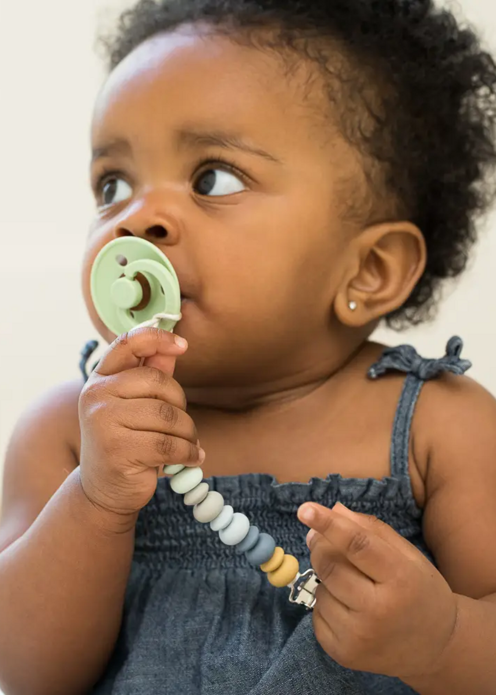 Bella Tunno Soft Multi Pacifier Clip