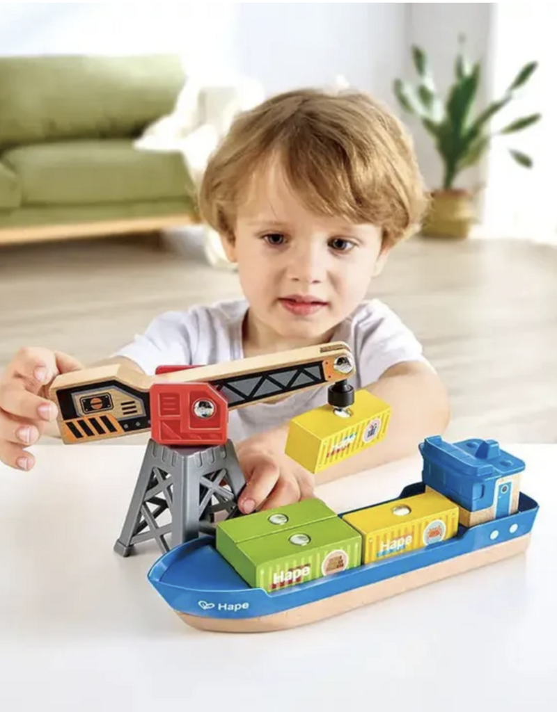 Hape Cargo Ship and Crane