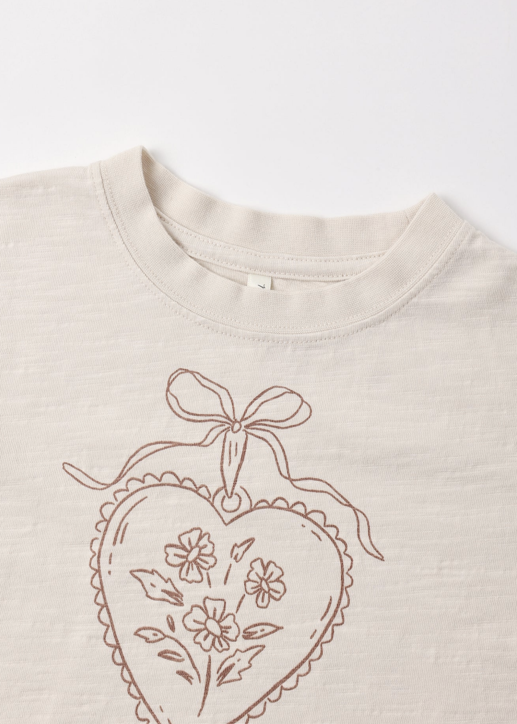 Rylee + Cru LLC BOXY TEE HEART LOCKET PETAL