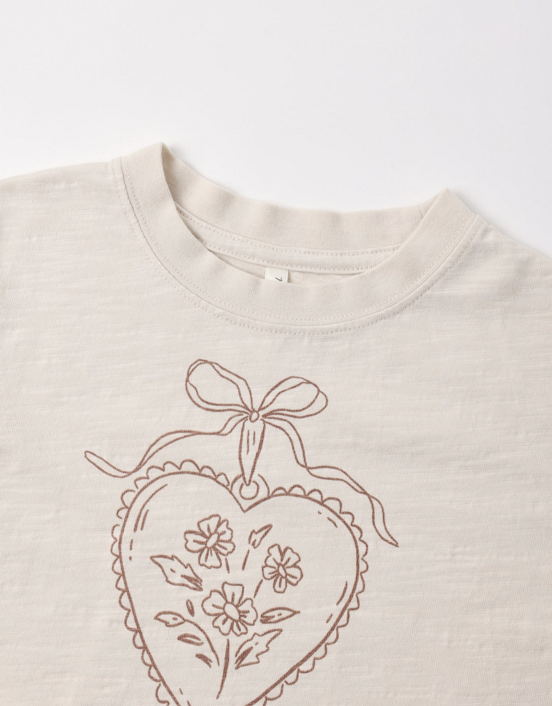Rylee + Cru LLC BOXY TEE HEART LOCKET PETAL