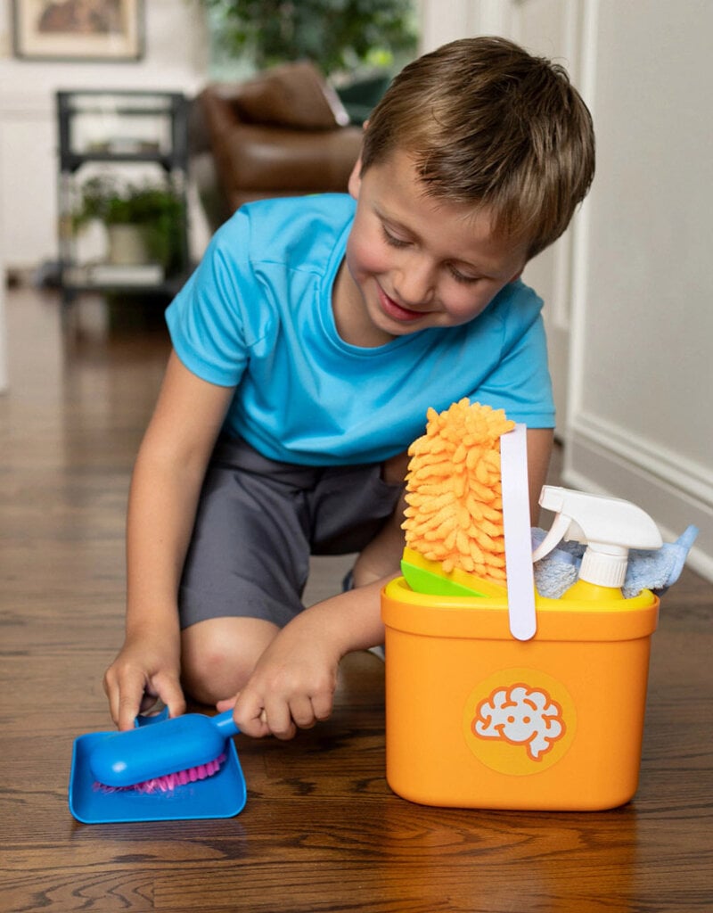 Fat Brain Pretendables Cleaning Kit