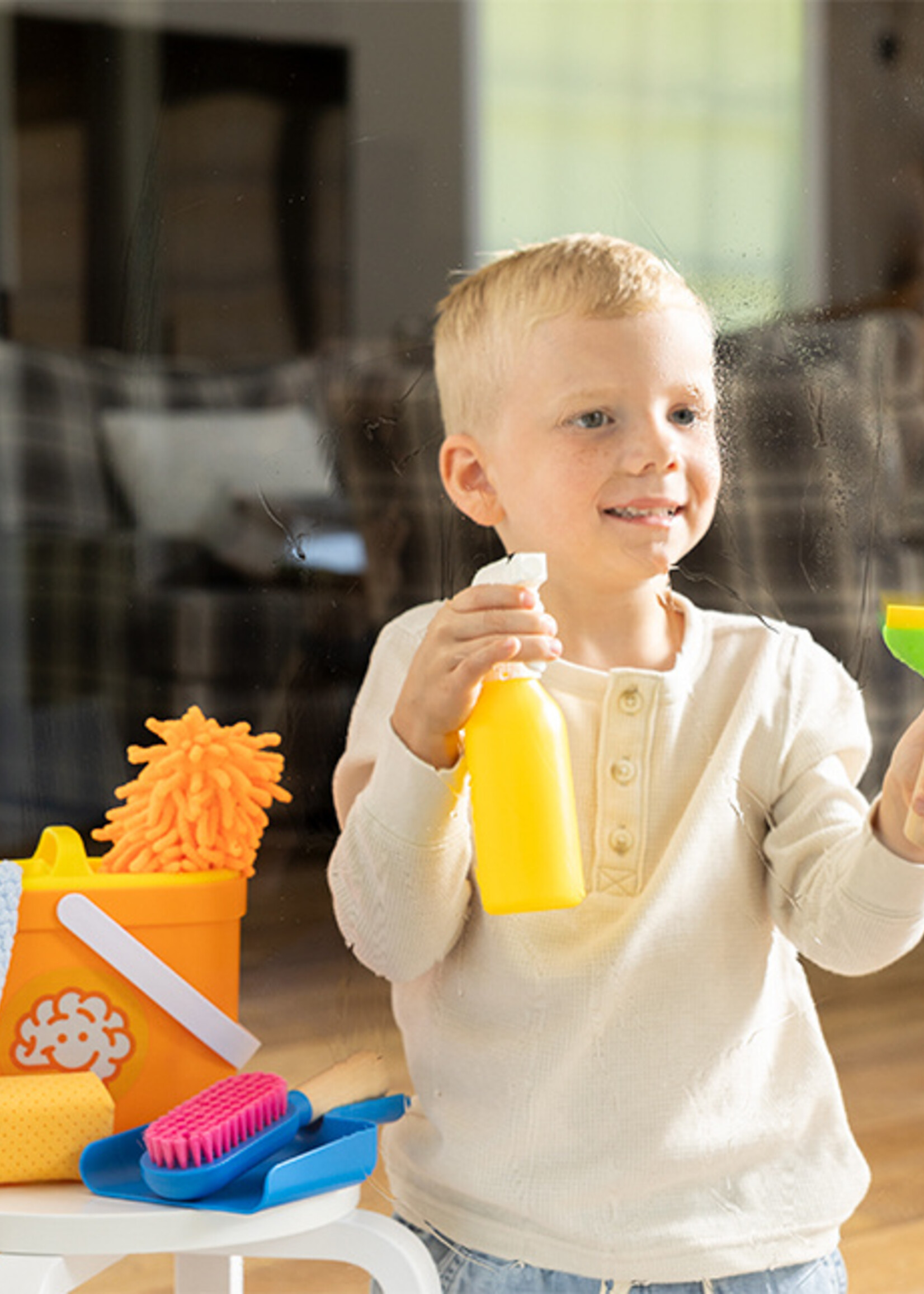 Fat Brain Pretendables Cleaning Kit