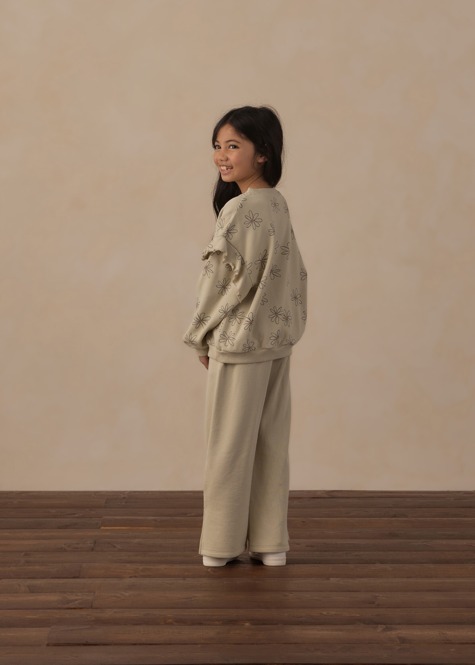 Rylee + Cru LLC RUFFLE SWEATSHIRT BIG DAISY PISTACHIO