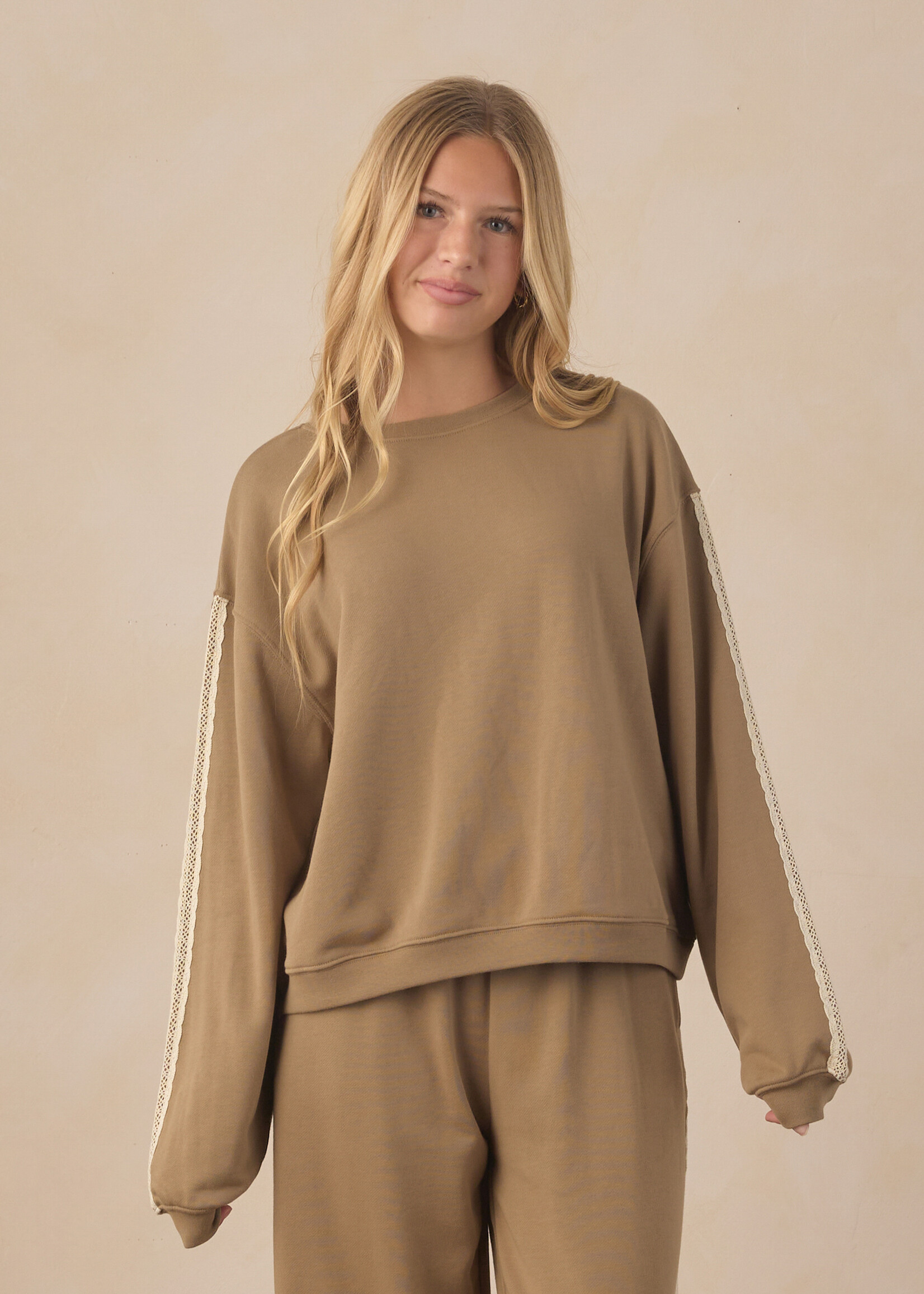Rylee + Cru LLC TEEN OVERSIZED SWEATSHIRT OLIVE