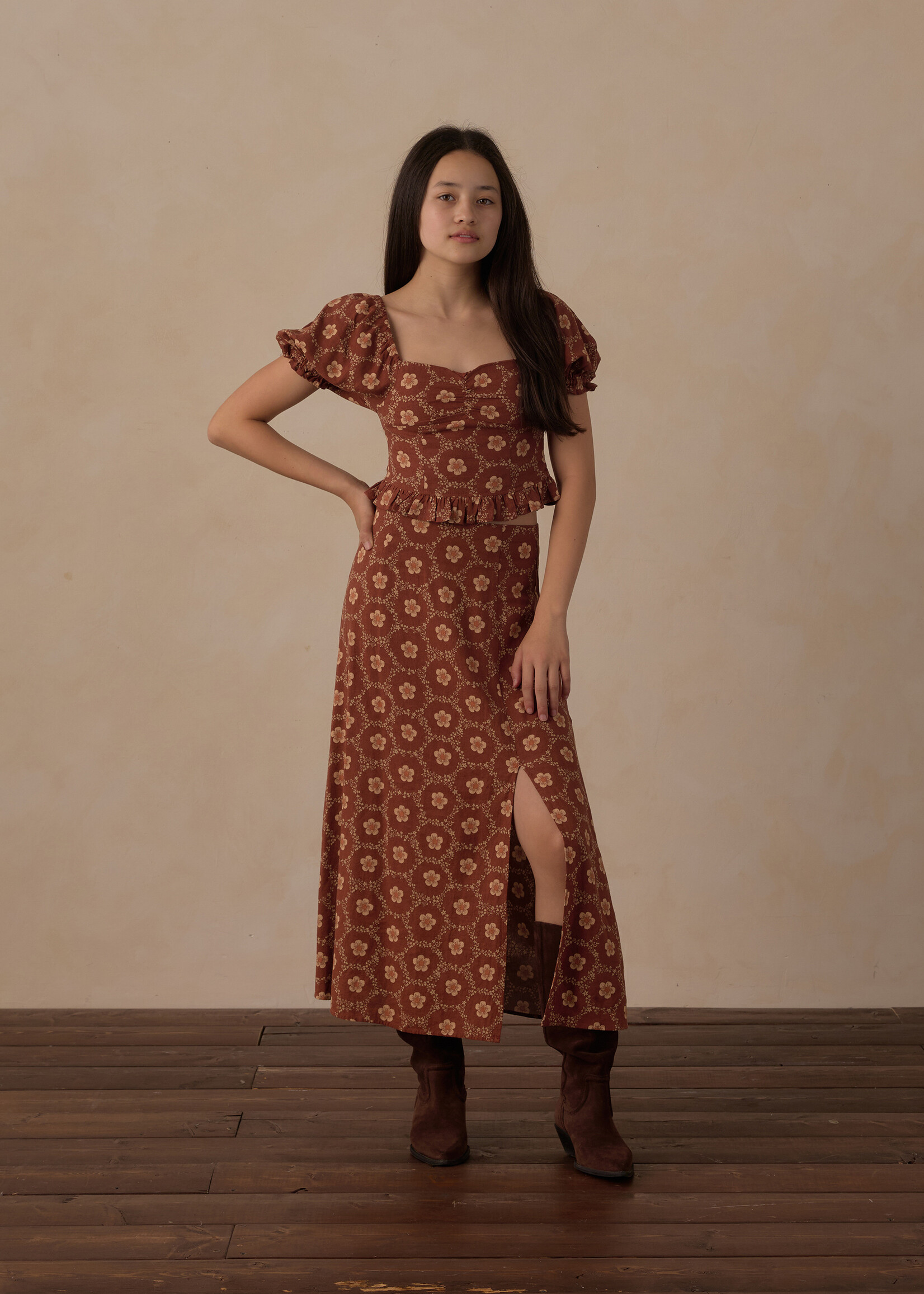 Rylee + Cru LLC TEEN MIDI SKIRT BRICK DAISIES