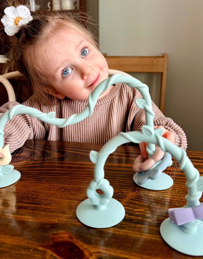 Calla & Friends Wildflower Dreams Suction Toy