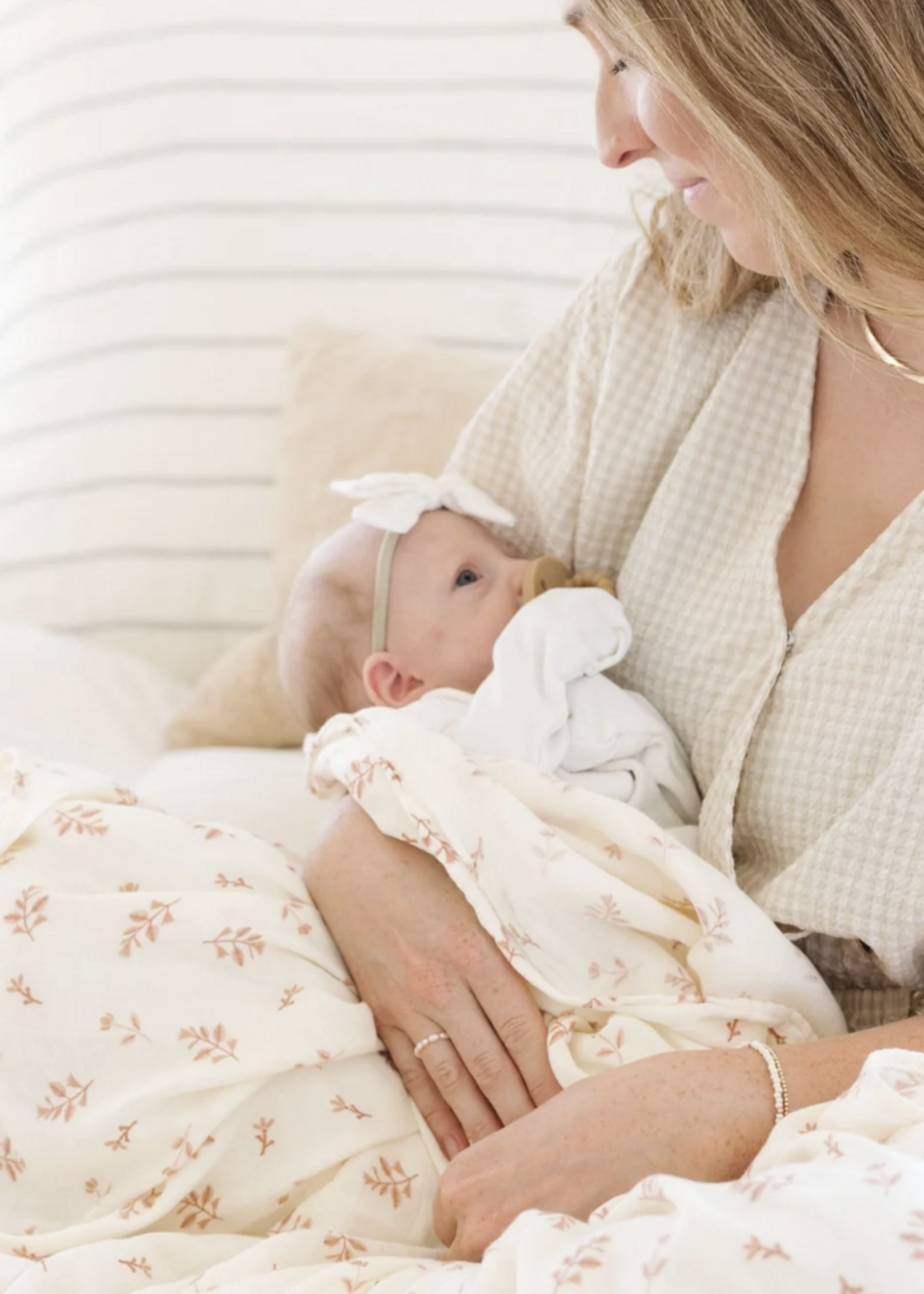 Saranoni Bamboo Rayon Muslin Swaddles Floret