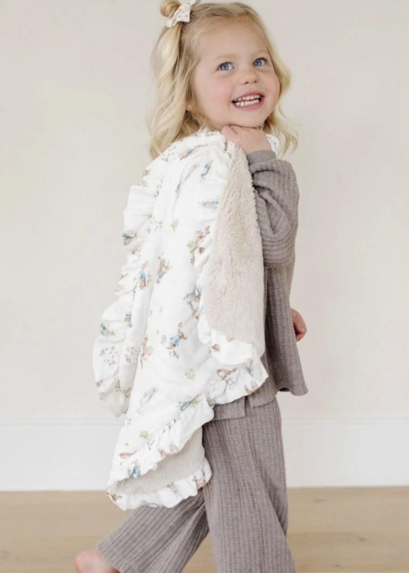 Saranoni Peter Rabbit™ Bamboo Rayon Muslin/Lush Mini Blankets girl