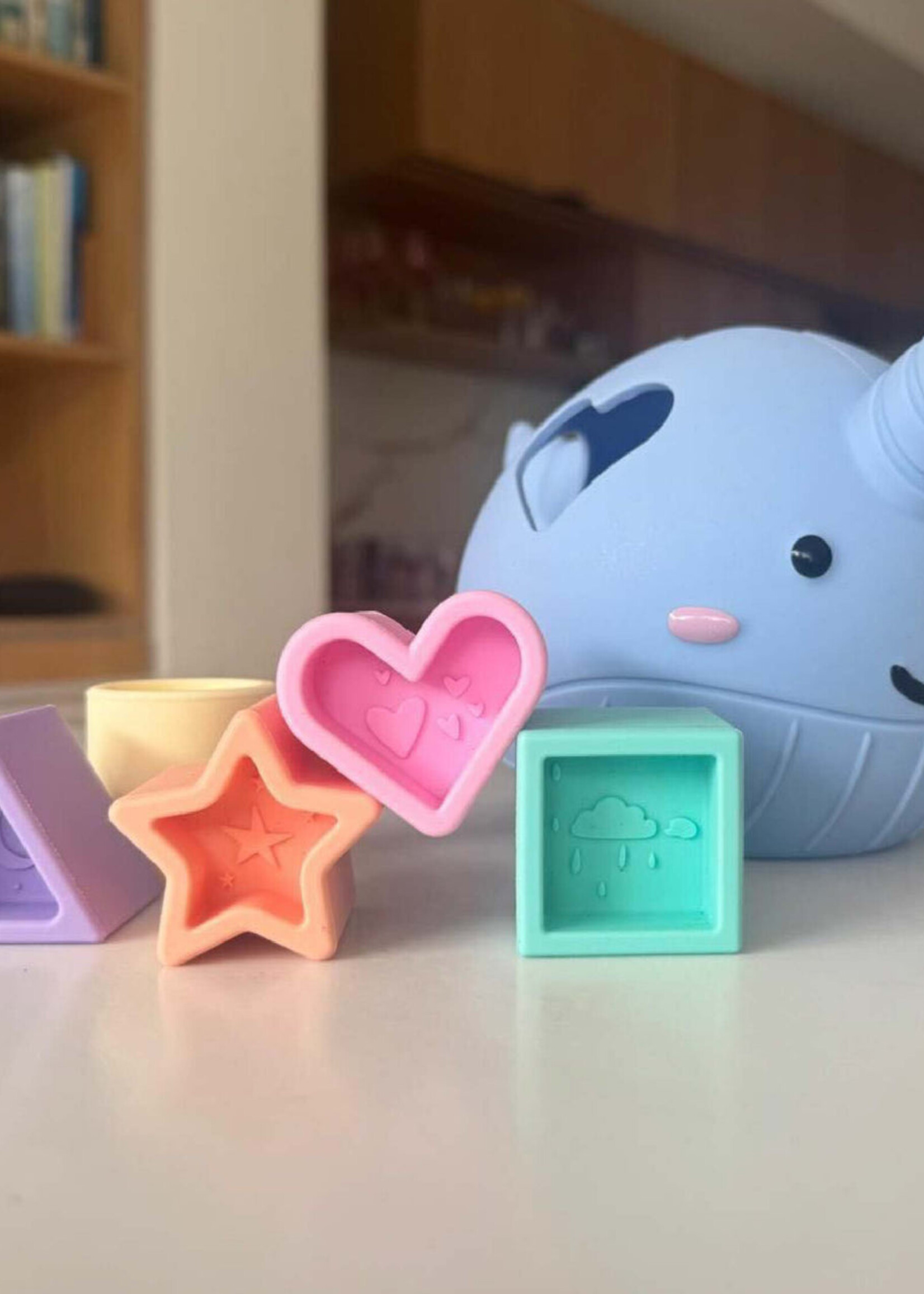 Glo Pals Narwhal Shape Sorter - Pastel