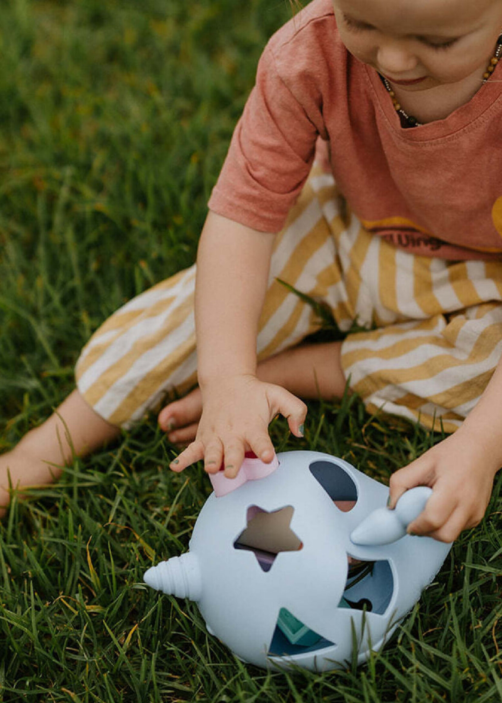 Glo Pals Narwhal Shape Sorter - Pastel