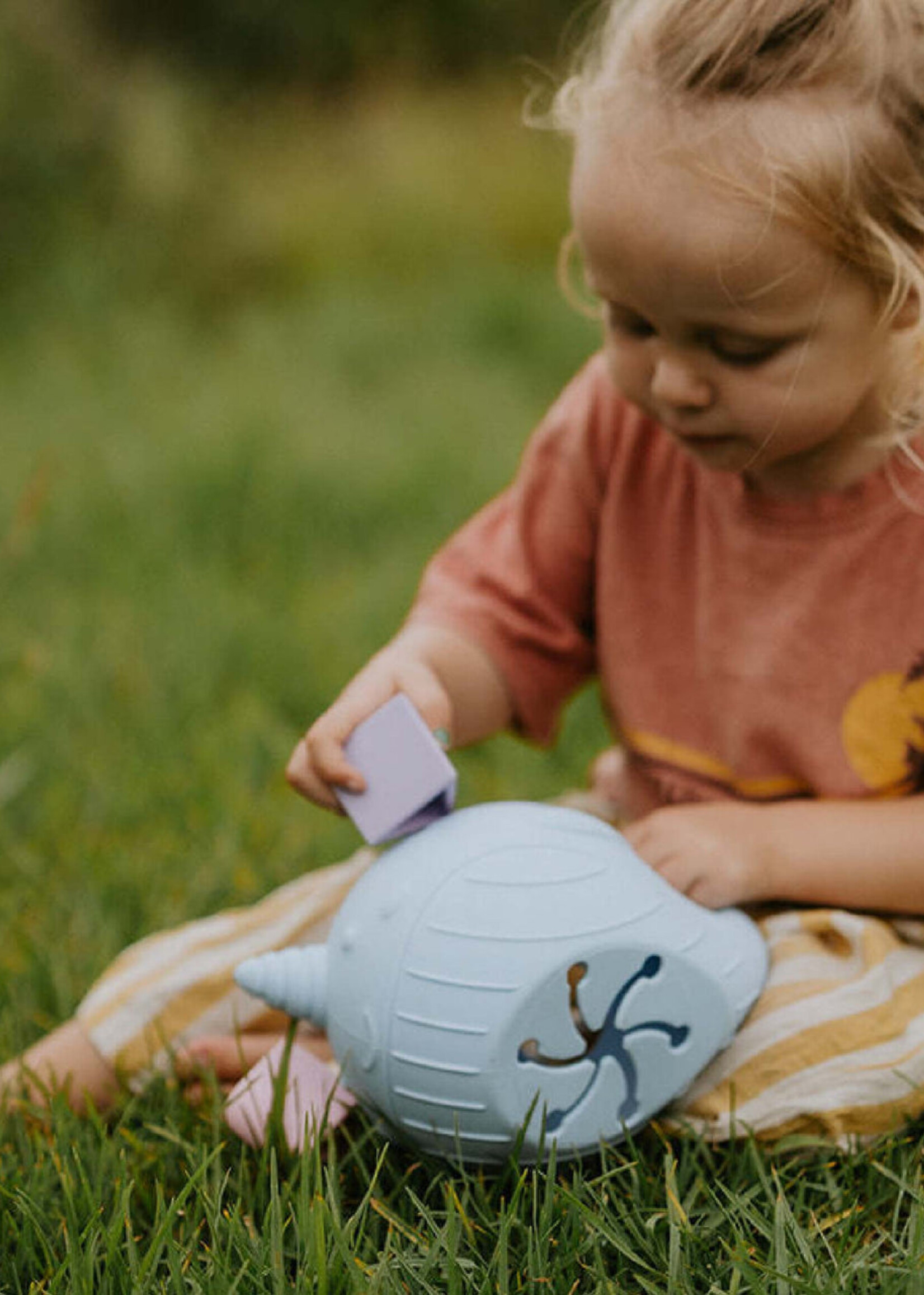 Glo Pals Narwhal Shape Sorter - Pastel