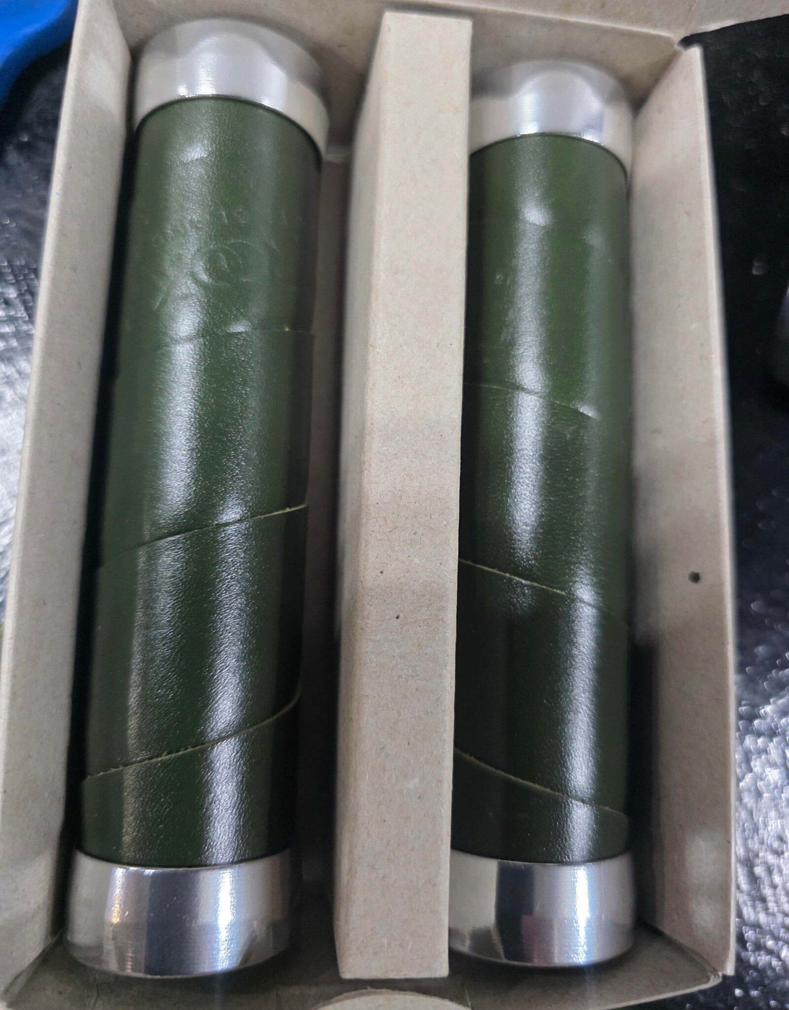 Brook's England Brooks Slender Leather Grips Racing Green, 130mm [BLG4ll0A17207]