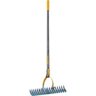 TRUE TEMPER ADJUSTABLE THATCH RAKE 15 IN WITH 54 IN WOOD HANDLE