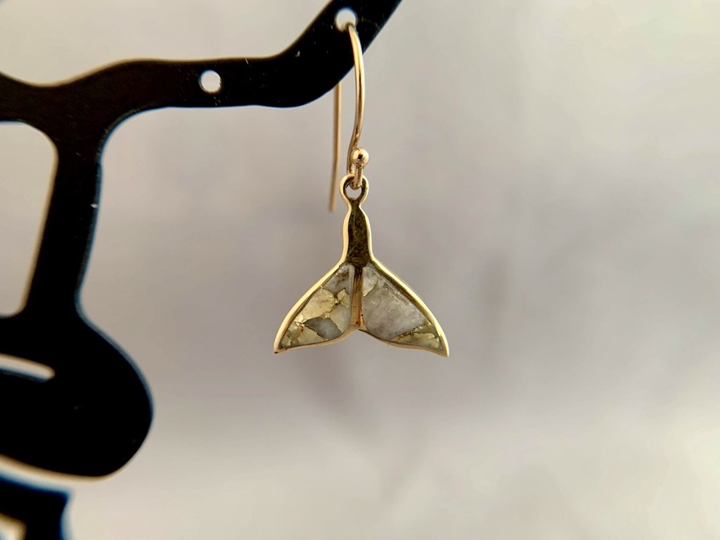 Whale Fluke - 22K Gold in Quartz Earrings #198