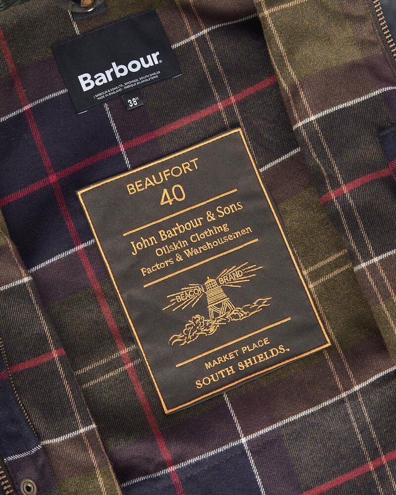 Barbour US for Men & Women Barbour Beaufort 40 Wax Jacket