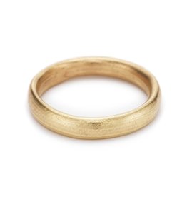Oval Section 4mm Band in 14k Yellow Gold