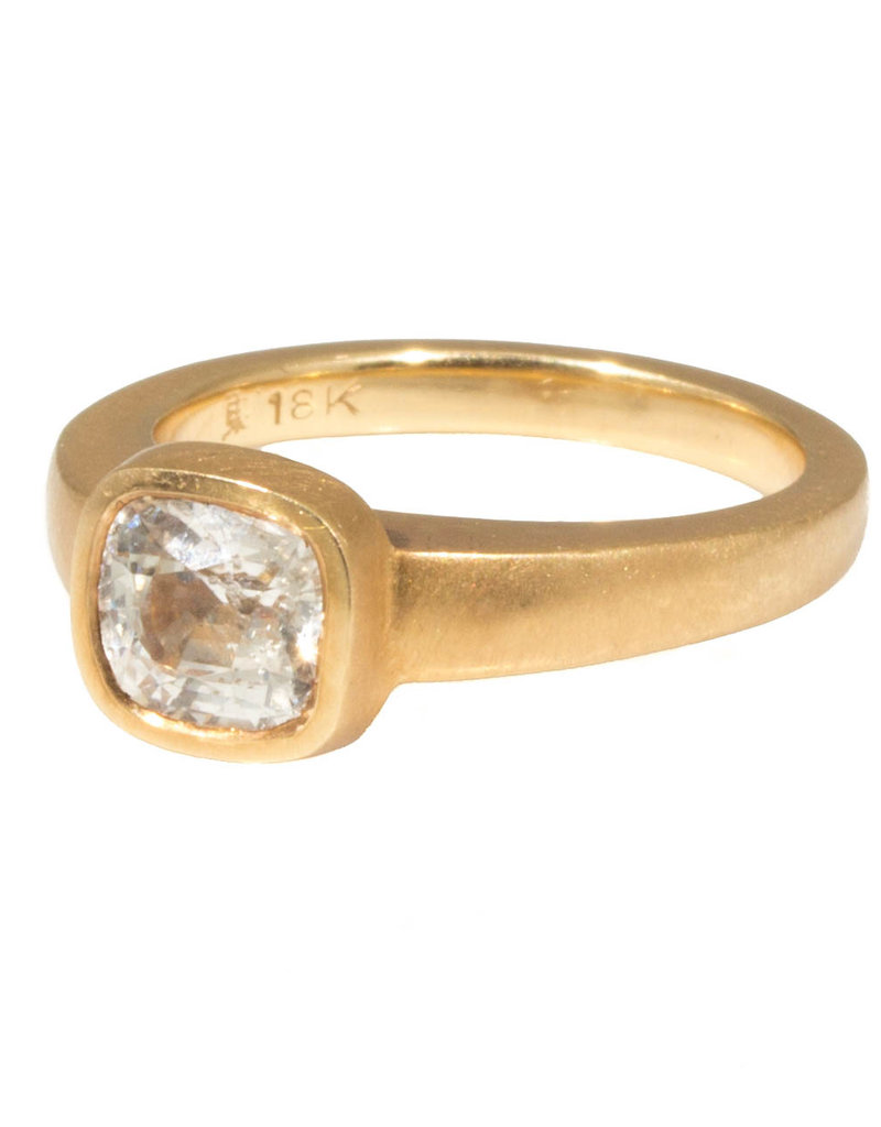 White Sapphire with Cut Out Setting in 18k Rose Yellow Gold