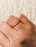 Slim Band in Sand-Textured 18k Yellow Gold