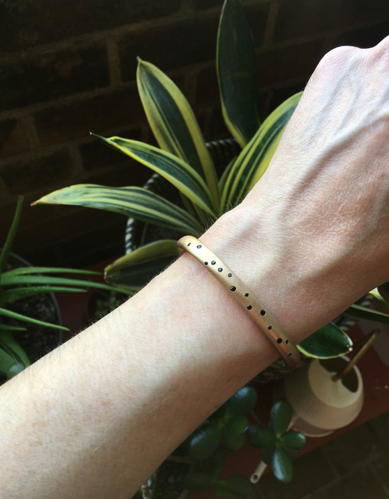 Plain Cuff in Ancient Bronze with Black Sapphires