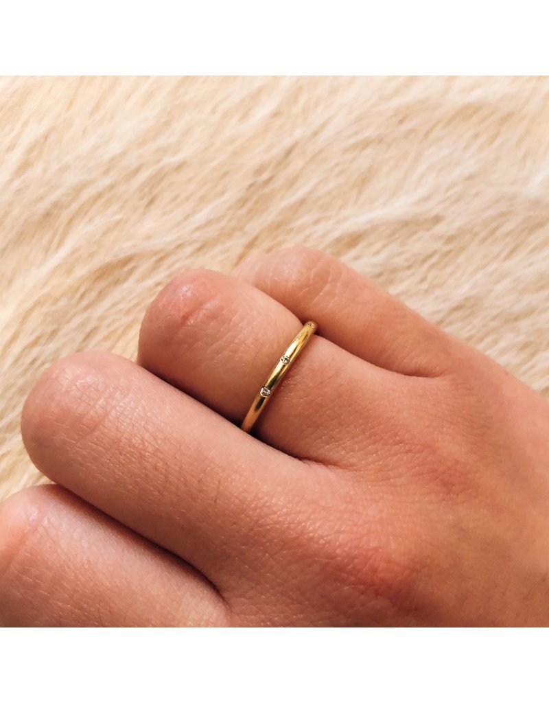 Simple Round Band with White Diamonds in 18k Yellow Gold