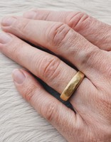 6mm Modeled Band in 18k Yellow Gold