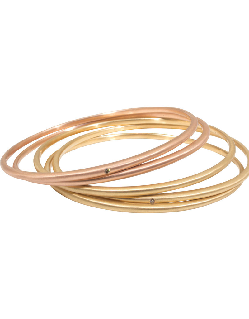 Delicate Tapered Bangle in 18k Rose Gold with Light Cognac Diamond