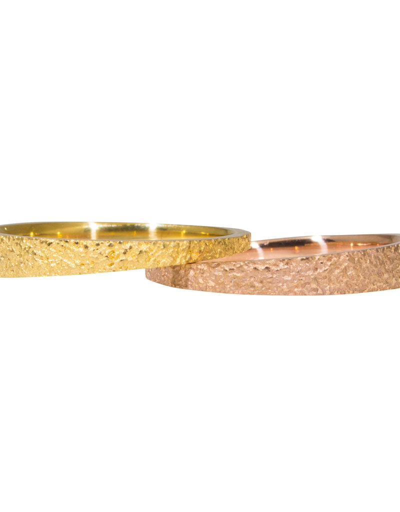 Tapered Sand Band in 18k Yellow Gold