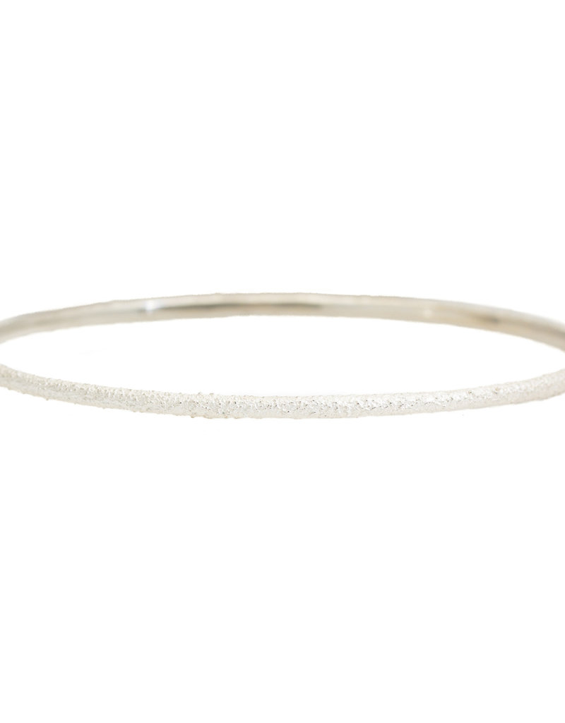 Round Sand Bangle in Silver