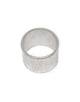 Trevi Pendro Old Growth Ring in Silver with Brushed Texture