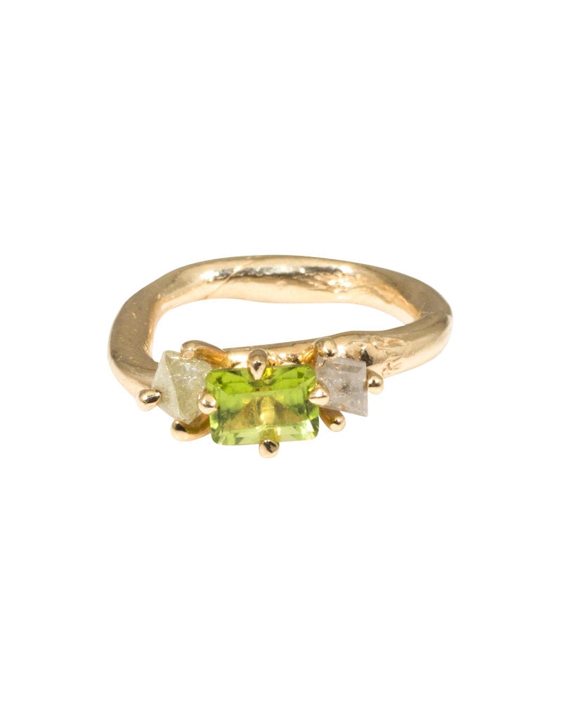 Fleur Ring with Peridot and Diamonds in 14k Yellow Gold