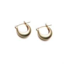 Olivia Shih Small Curve Hoop Earrings in 14k Yellow Gold