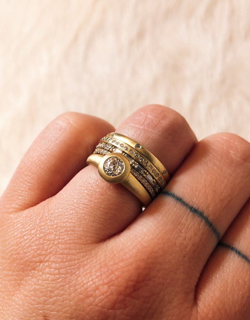 Delicate Raised Cup Ring in 18k Gold with Old Mine Cut Diamond