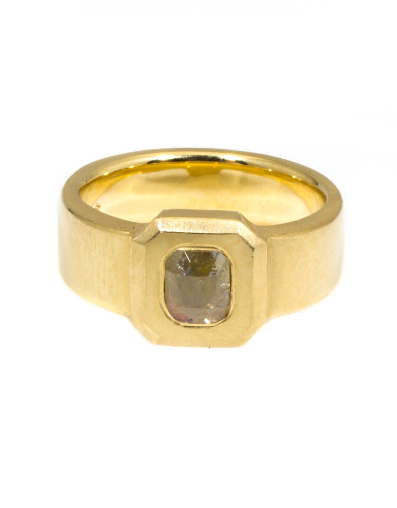 Rosecut Diamond Signet Ring in 18k Gold