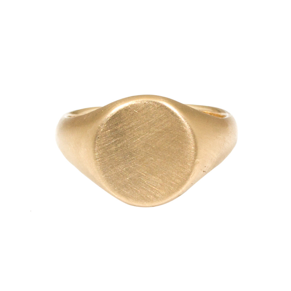 Oval Signet Ring in 14k Yellow Gold - Shibumi Gallery