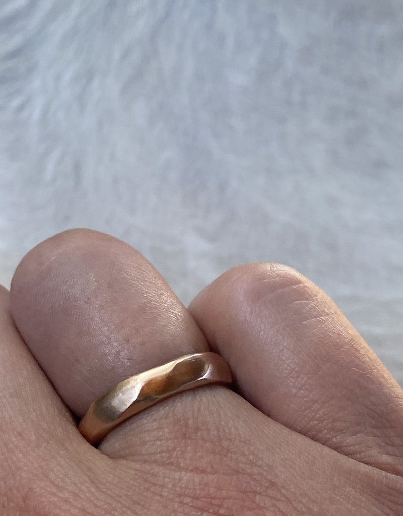 4mm Wide Facets Band in 14k Rose Gold